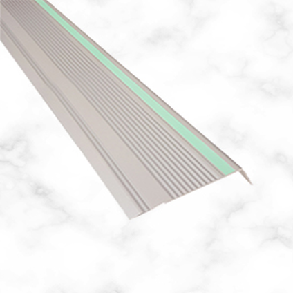 نبشی پله آلومینیومی ساده 