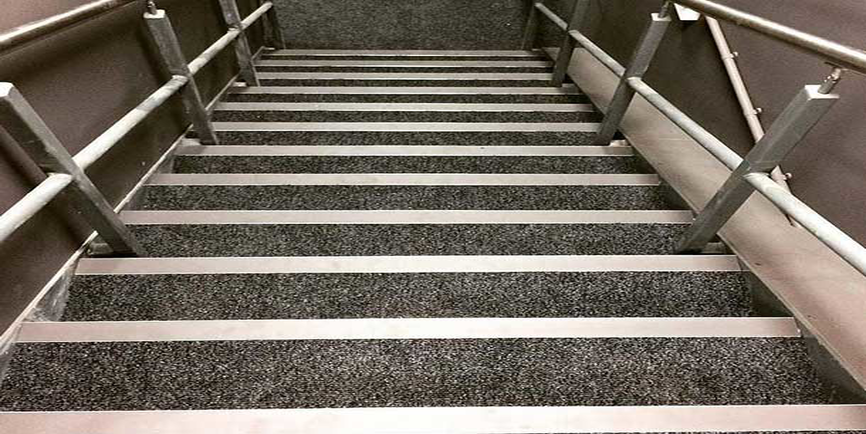 نبشی پله آلومینیومی ساده 